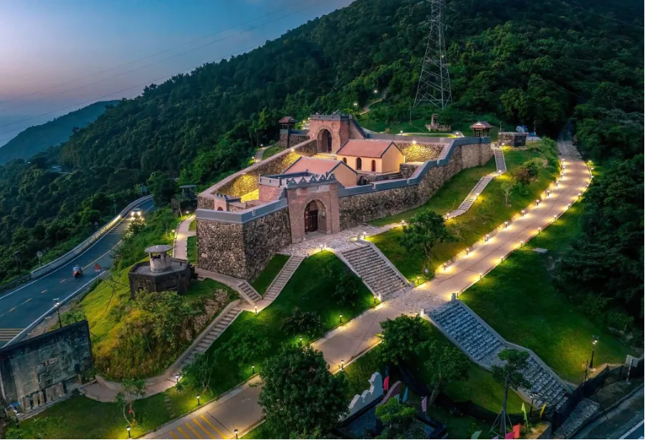 Kh&aacute;m ph&aacute; Đ&agrave; Nẵng theo c&aacute;ch ri&ecirc;ng với Đ&agrave; Nẵng Open Tour