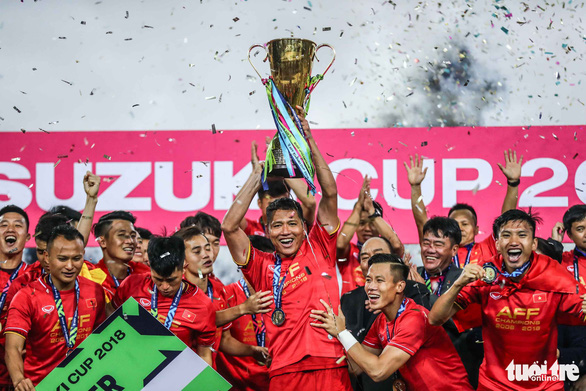 Việt Nam vô địch Asian Cup: 1 ăn 325