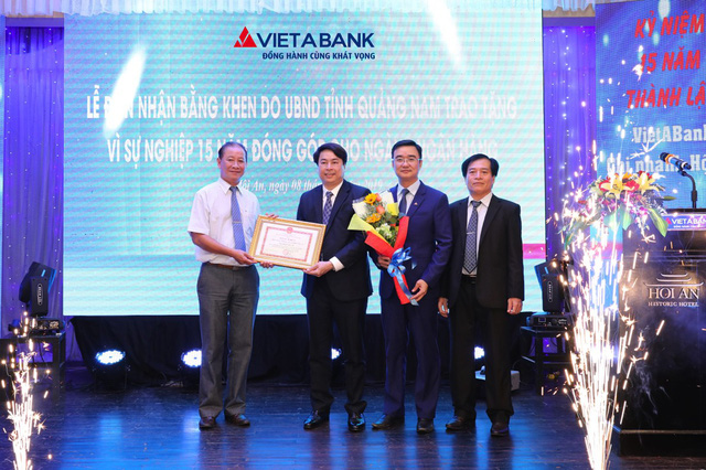 VietABank vinh dự nhận bằng khen của UBND tỉnh Quảng Nam