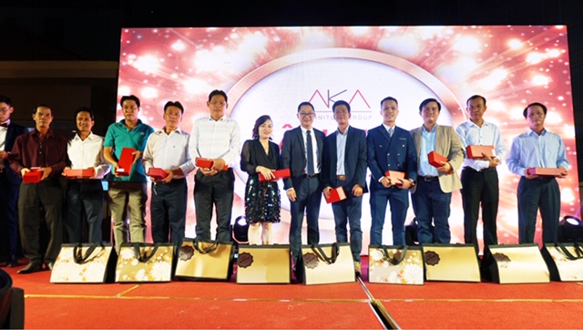 Chương trình Tân niên AKA Furniture Group và kỷ niệm 20 năm thành lập Nhà Xinh