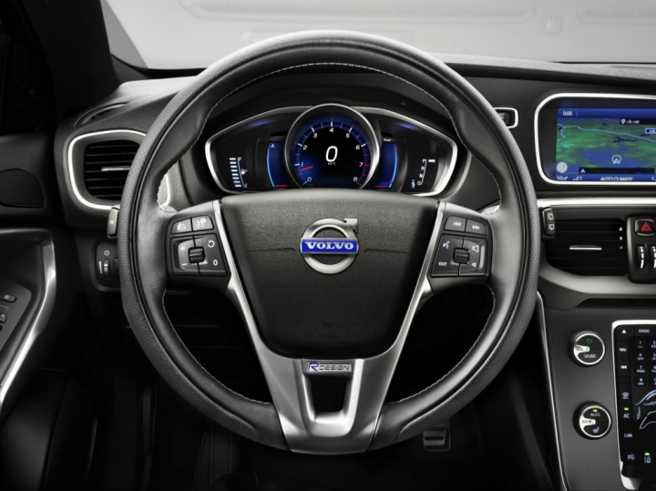 Volvo đặt lại tốc độ tối đa cho xe ô tô nhằm đảm bảo an toàn cho khách hàng