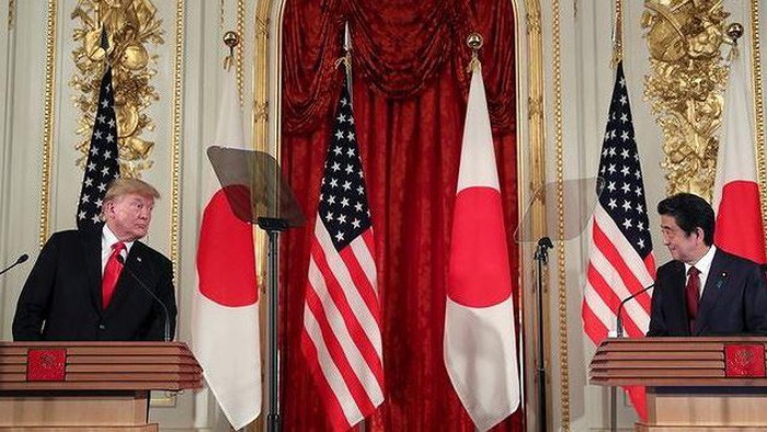 Thăm Nhật, Tổng thống Mỹ thúc giục thu hẹp thâm hụt thương mại