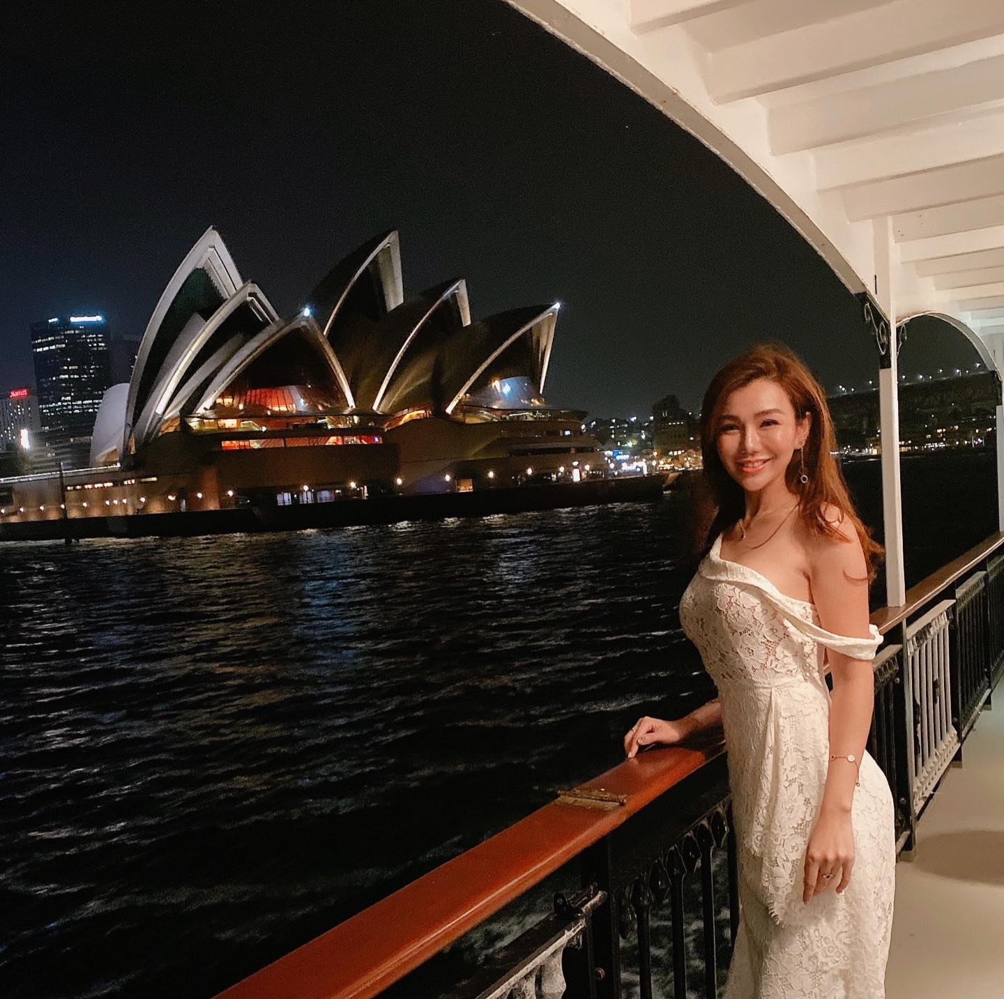 Á hoàng Golf Queen Hải Anh khoe nhan sắc yêu kiều tại Sydney