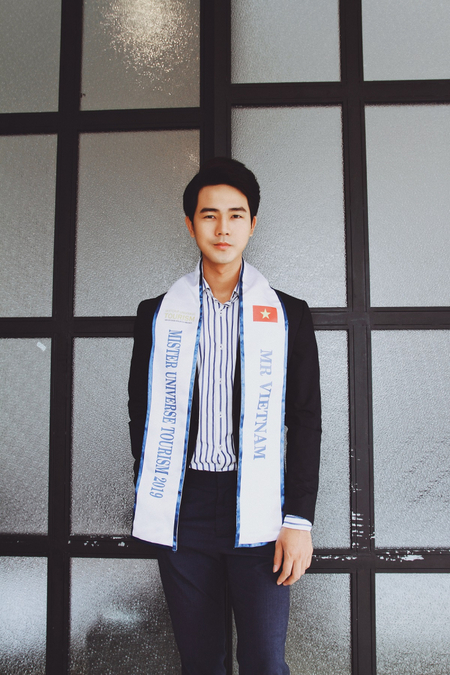 Fit24 - Đơn vị cố vấn hình thể cho Nguyễn Luân tại Mister Universe Tourism 2019