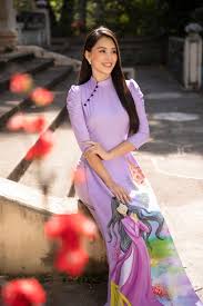 Hoa hậu Tiểu Vy khoe sắc rạng rỡ trong BST “Xuân Thì” của NTK Ngô Nhật Huy