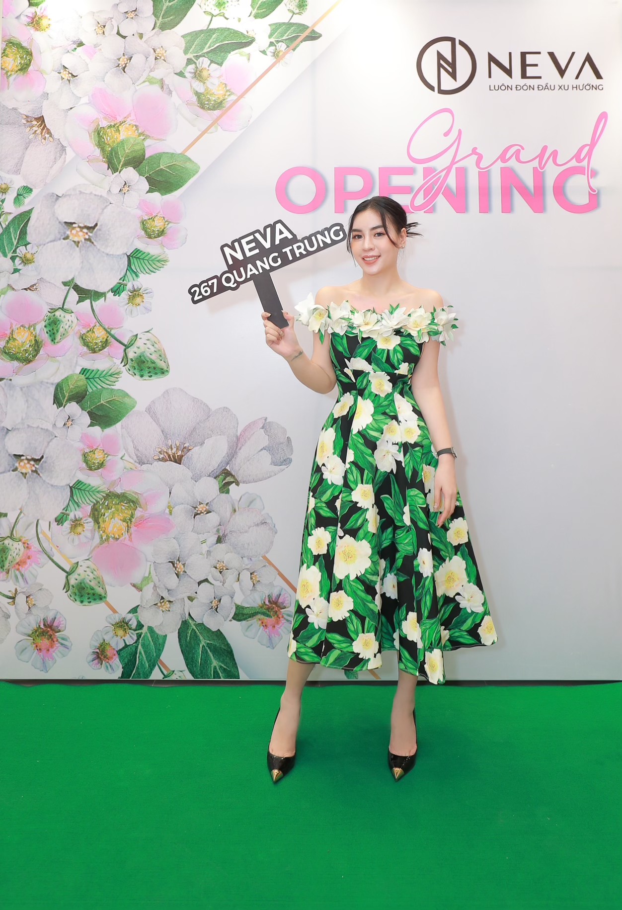 NEVA tưng bừng khai trương Showroom thứ 10