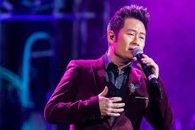 Bằng Kiều, Bình Minh, Nguyễn Hồng Nhung và cầu thủ Anh Đức gửi tặng người dân và chiến sĩ tuyến đầu chống dịch 7.000 chai gel rửa tay khô