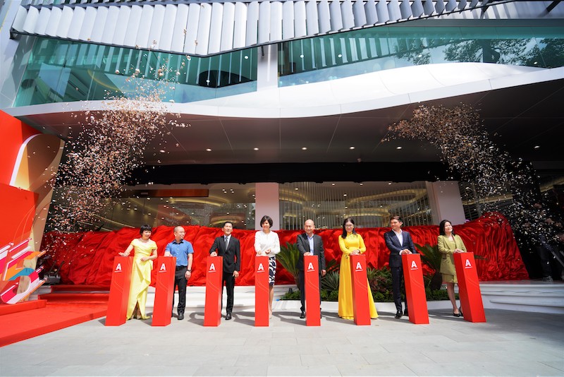 Amway chính thức khai trương khu phức hợp kinh doanh và trải nghiệm hiện đại, sang trọng, trẻ trung – Amway Center tại TP.HCM