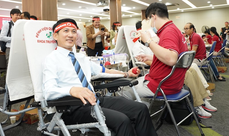 Amway Việt Nam đóng góp hơn 300 đơn vị máu vào quỹ máu của bệnh viện Quân y 175